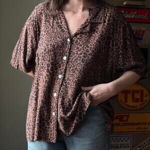 Vintage 90s Leopard Print Button-Up Shirt | Rayon Boxy Fit | Size 2X